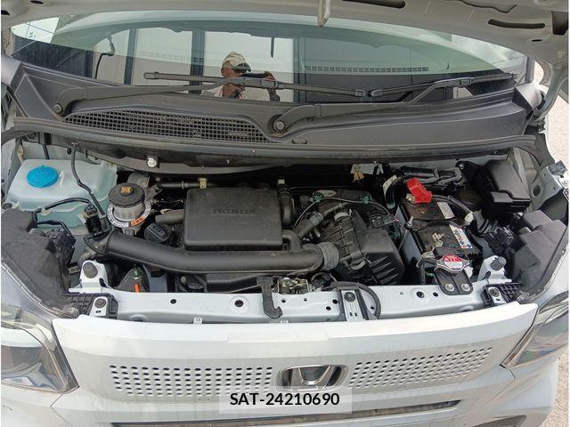 Honda N BOX CUSTOM 2024-07 8209053-28