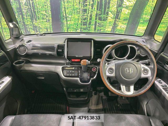 Honda N BOX CUSTOM 2016-03 8209097-1