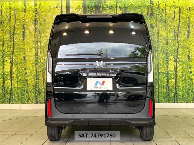 Honda N BOX CUSTOM 2026-07 8209012-14