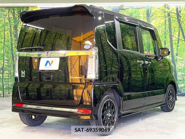 Honda N BOX CUSTOM 2017-03 8209089-14