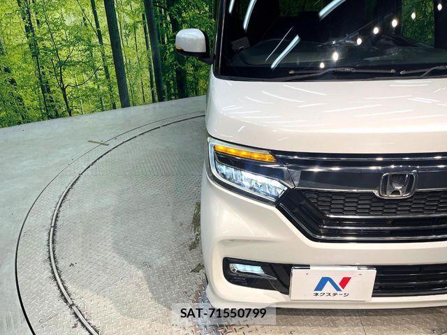 Honda N BOX CUSTOM 2018-05 8209054-11