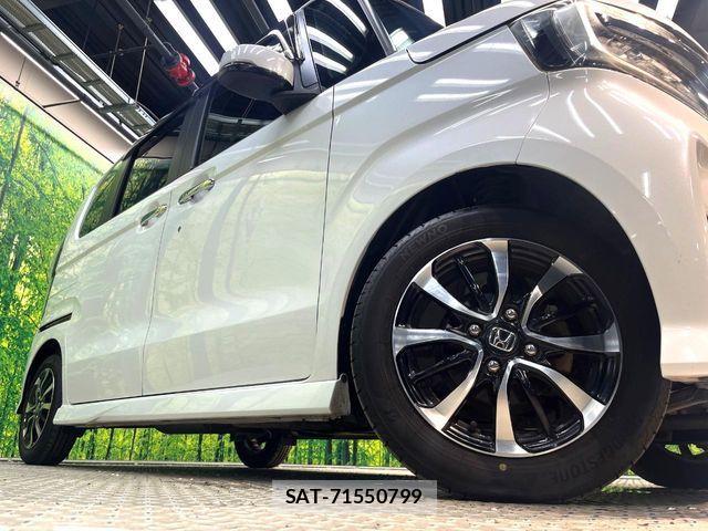 Honda N BOX CUSTOM 2018-05 8209054-12