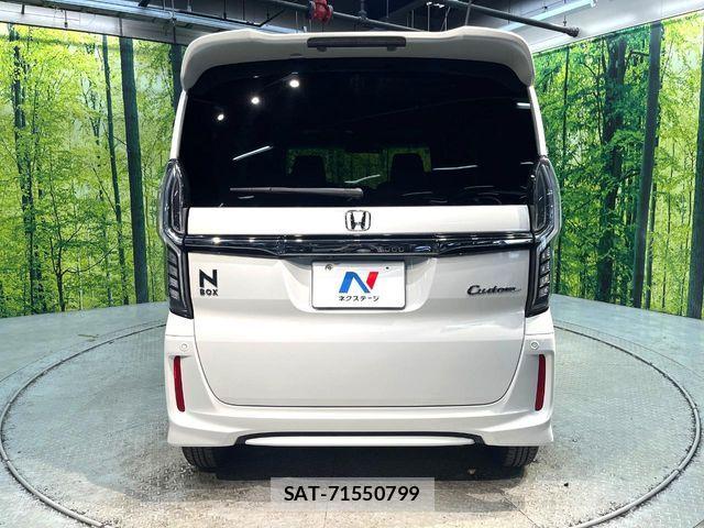 Honda N BOX CUSTOM 2018-05 8209054-14