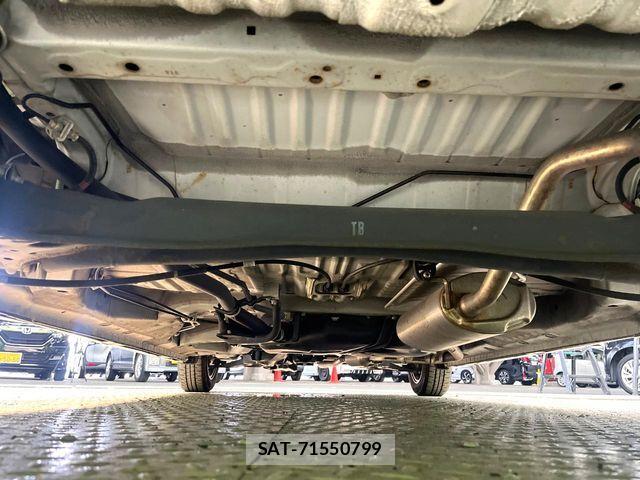 Honda N BOX CUSTOM 2018-05 8209054-18