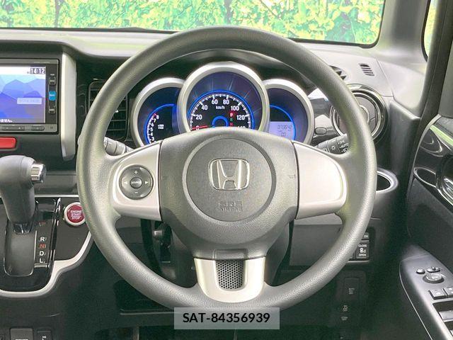 Honda N BOX CUSTOM 2017-09 8209106-9