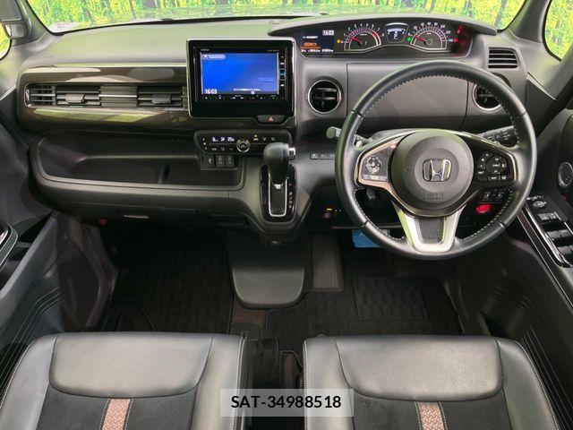 Honda N BOX CUSTOM 2018-10 8209072-1