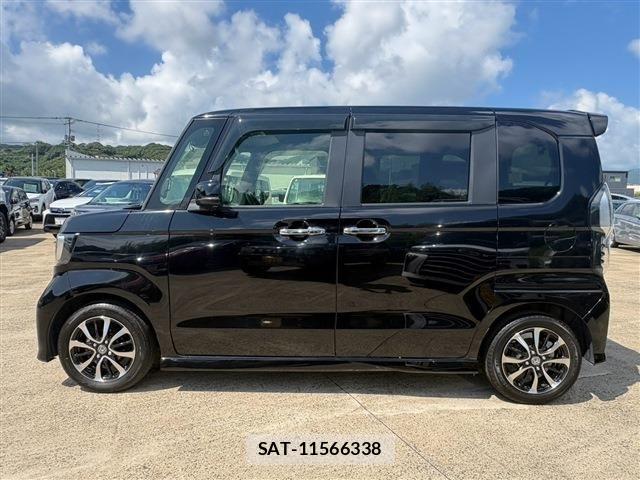 Honda N BOX CUSTOM 2021-07 8209075-11