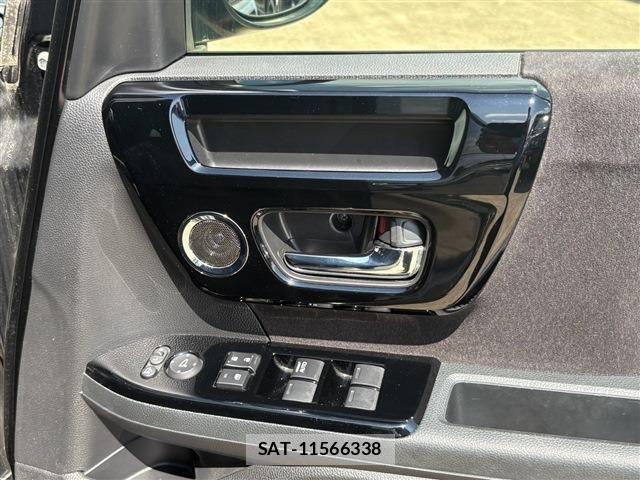 Honda N BOX CUSTOM 2021-07 8209075-18