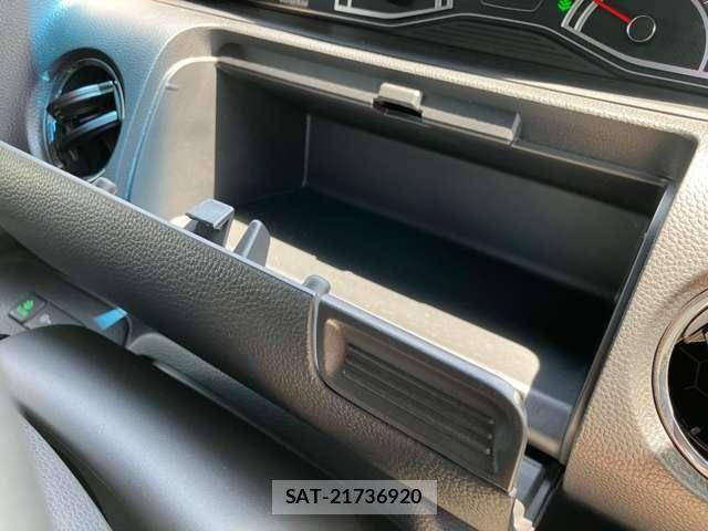 Honda N BOX CUSTOM 2021-08 8209087-28