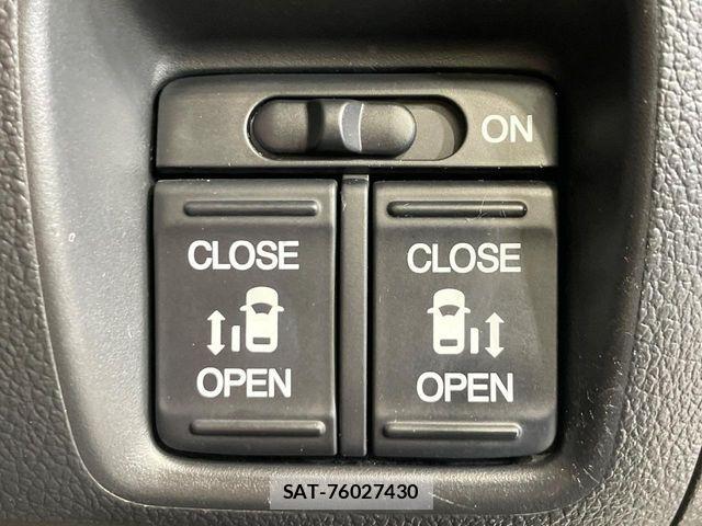 Honda N BOX CUSTOM 2016-04 8209100-4