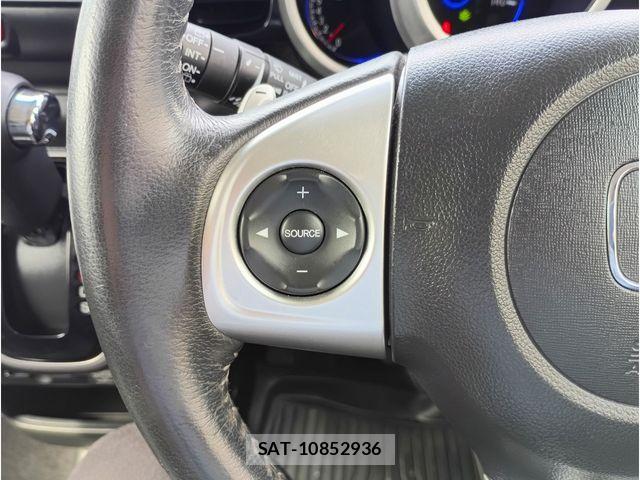 Honda N BOX CUSTOM 2016-04 8209114-9