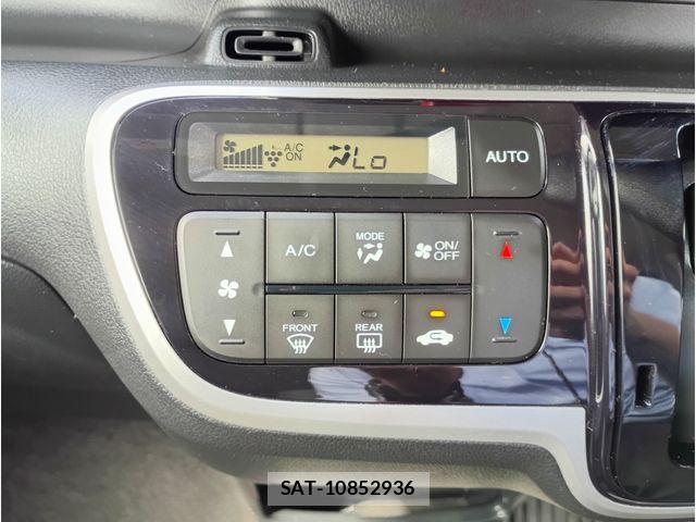 Honda N BOX CUSTOM 2016-04 8209114-5