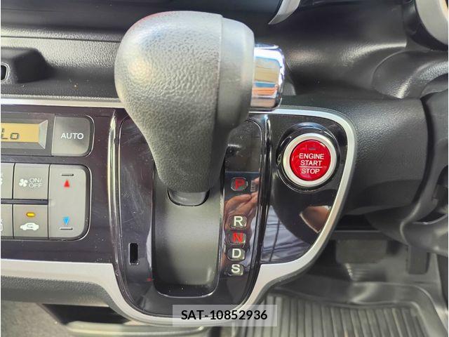 Honda N BOX CUSTOM 2016-04 8209114-6