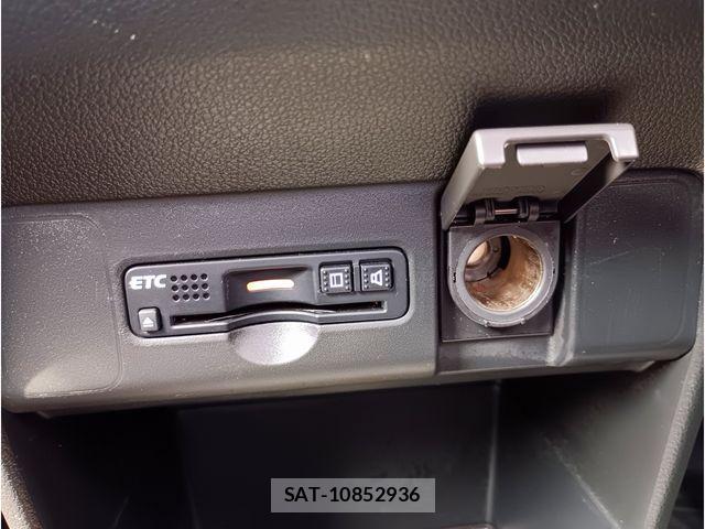 Honda N BOX CUSTOM 2016-04 8209114-7