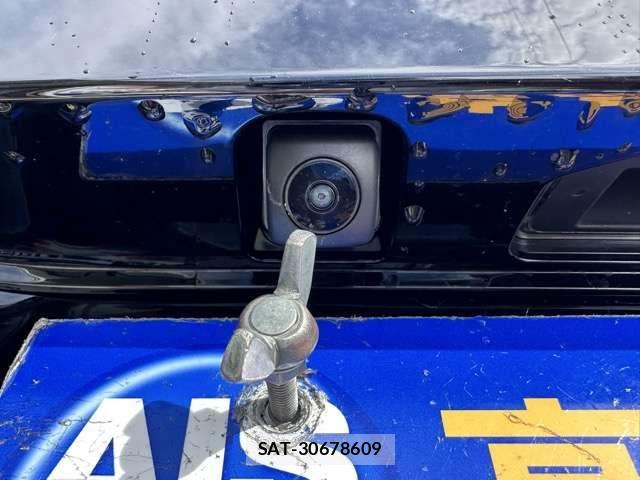 Honda N BOX CUSTOM 2026-03 8209037-9