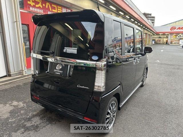 Honda N BOX CUSTOM 2013-12 8209104-18