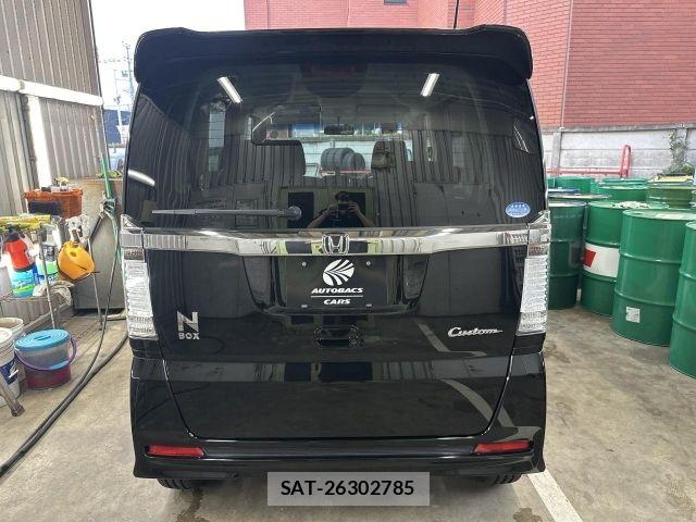 Honda N BOX CUSTOM 2013-12 8209104-4