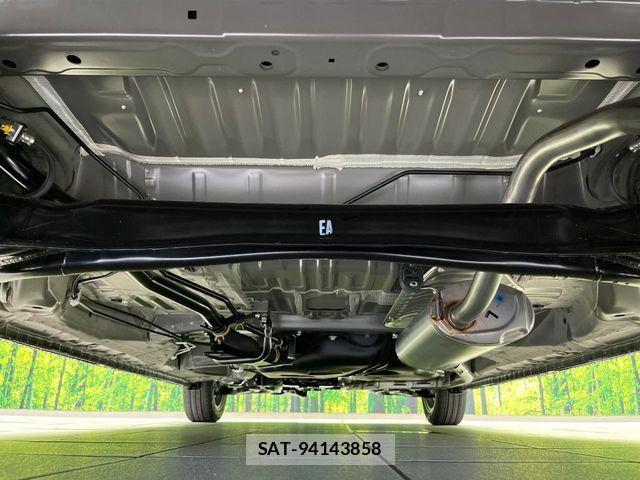 Honda N BOX CUSTOM 2026-07 8209016-18