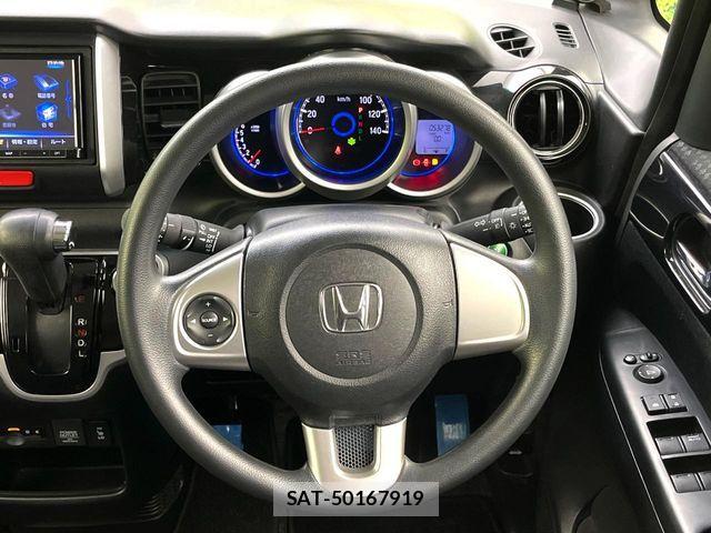 Honda N BOX CUSTOM 2016-09 8209105-10
