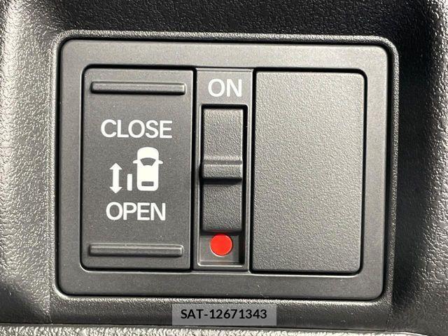 Honda N BOX CUSTOM 2025-12 8209027-2