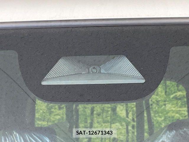 Honda N BOX CUSTOM 2025-12 8209027-3