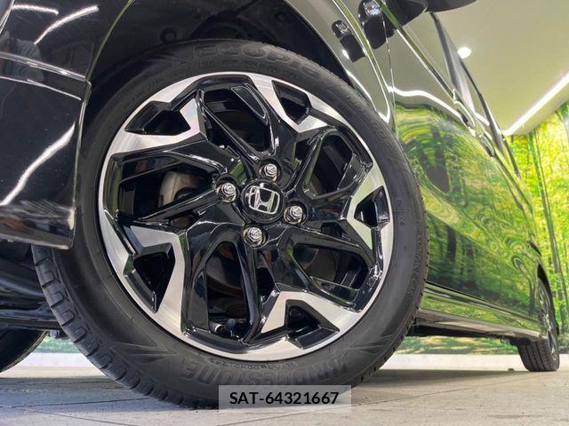 Honda N BOX CUSTOM 2018-11 8209079-12