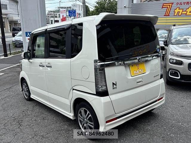 Honda N BOX CUSTOM 2016-05 8209098-2