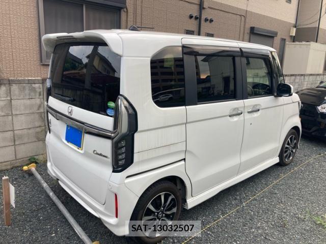 Honda N BOX CUSTOM 2018-07 8209117-2