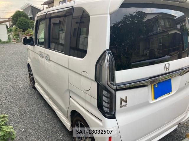 Honda N BOX CUSTOM 2018-07 8209117-3