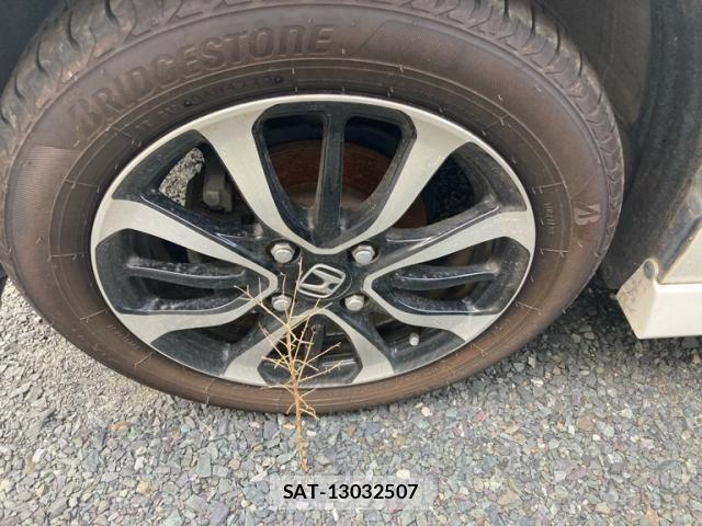 Honda N BOX CUSTOM 2018-07 8209117-7