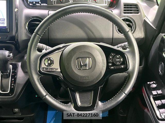 Honda N BOX CUSTOM 2023-01 8209044-10