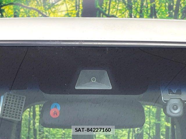 Honda N BOX CUSTOM 2023-01 8209044-4