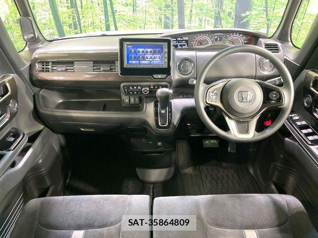Honda N BOX CUSTOM 2017-10 8209102-1