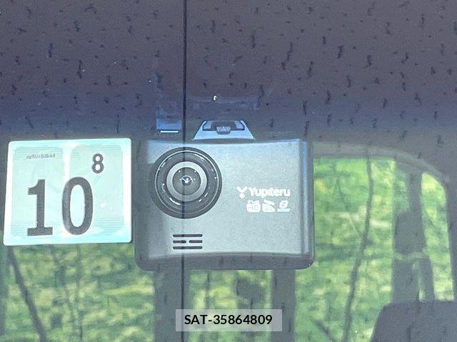 Honda N BOX CUSTOM 2017-10 8209102-6