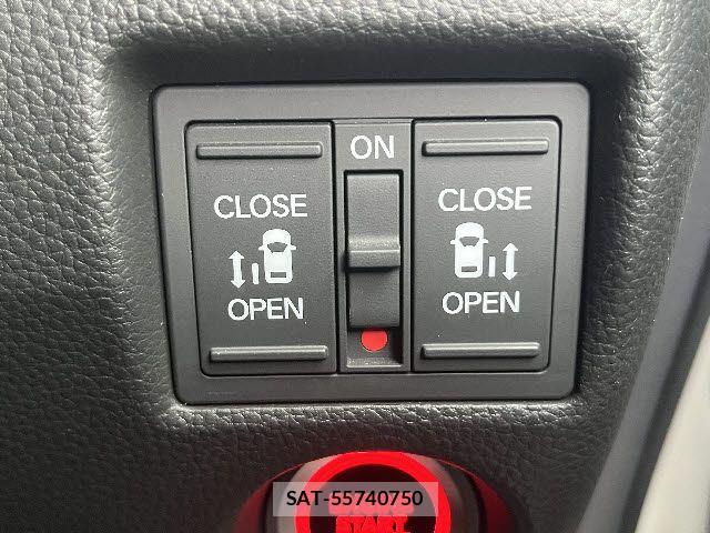 Honda N BOX CUSTOM 2022-02 8209031-11