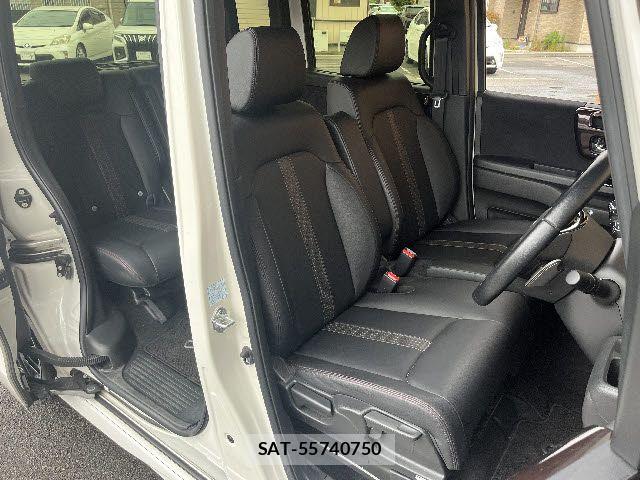 Honda N BOX CUSTOM 2022-02 8209031-3