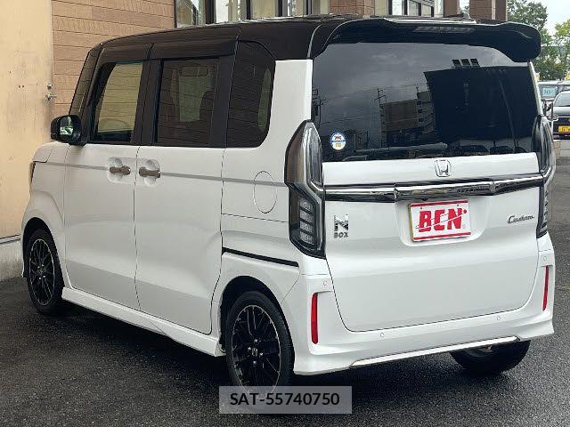 Honda N BOX CUSTOM 2022-02 8209031-8
