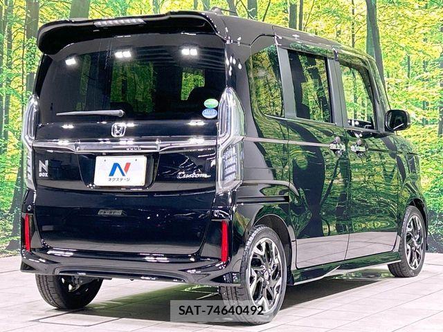 Honda N BOX CUSTOM 2019-10 8209062-16