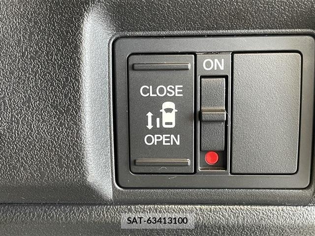 Honda N BOX CUSTOM 2024-05 8209083-13
