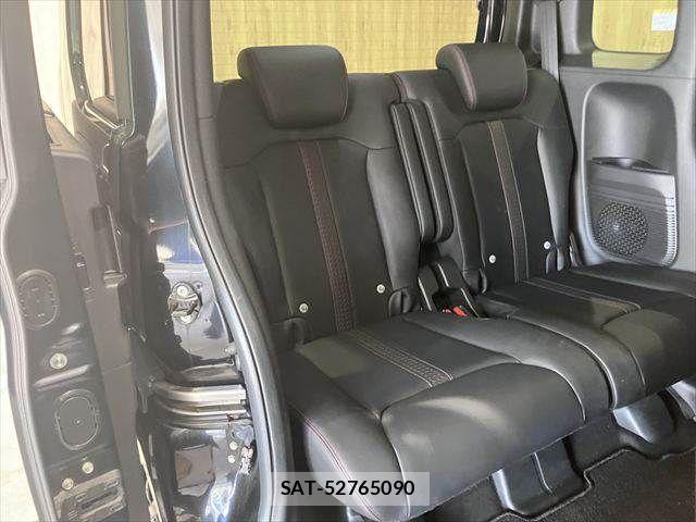 Honda N BOX CUSTOM 2022-09 8209066-10