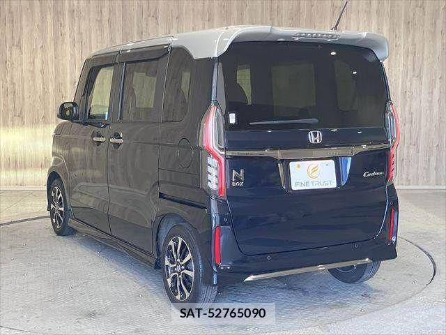 Honda N BOX CUSTOM 2022-09 8209066-22
