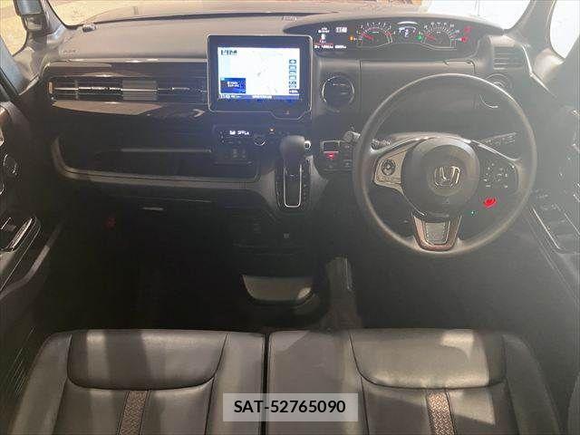 Honda N BOX CUSTOM 2022-09 8209066-2