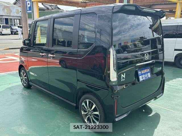 Honda N BOX CUSTOM 2026-05 8209028-3