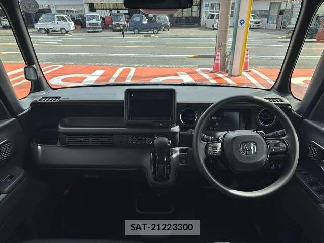 Honda N BOX CUSTOM 2026-05 8209028-8