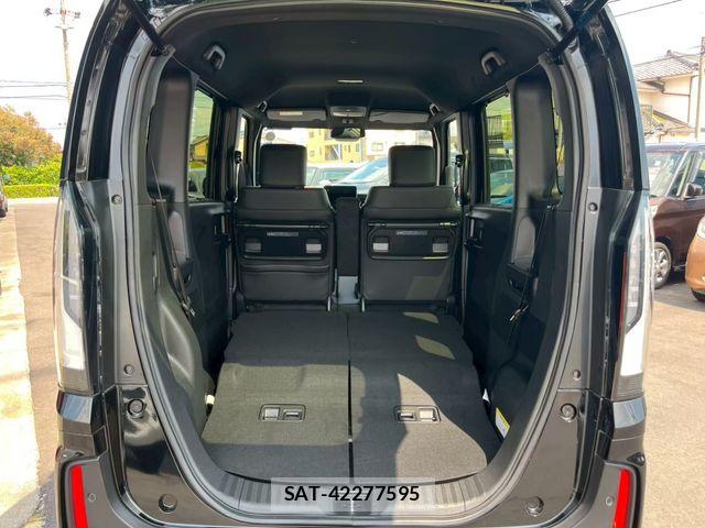 Honda N BOX CUSTOM 2024-05 8209029-11