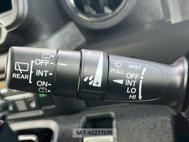 Honda N BOX CUSTOM 2024-05 8209029-19