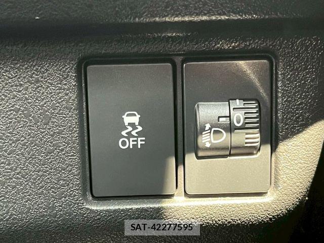 Honda N BOX CUSTOM 2024-05 8209029-22