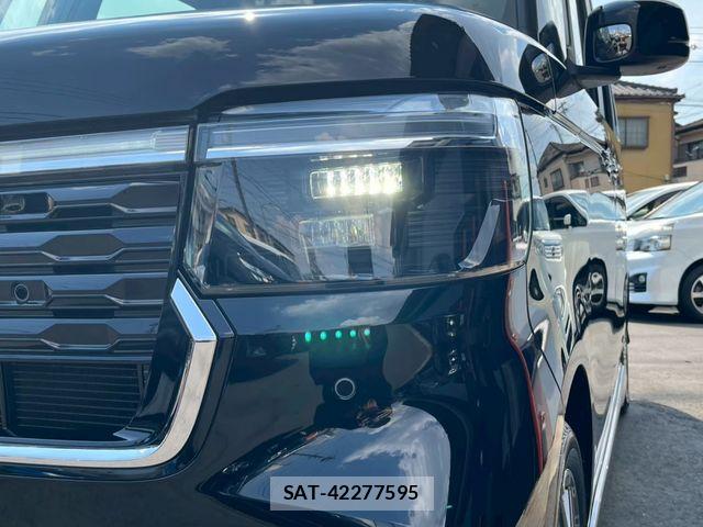 Honda N BOX CUSTOM 2024-05 8209029-27