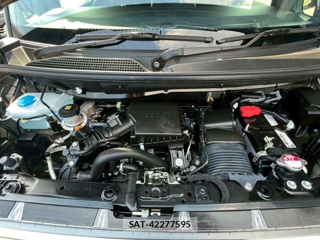 Honda N BOX CUSTOM 2024-05 8209029-29