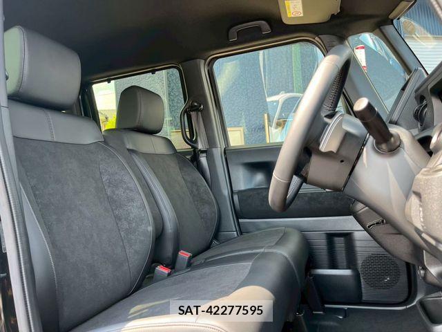 Honda N BOX CUSTOM 2024-05 8209029-5